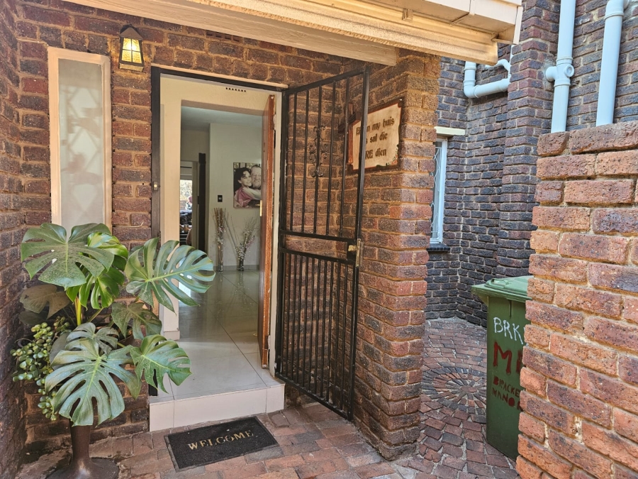 3 Bedroom Property for Sale in Brackenhurst Gauteng