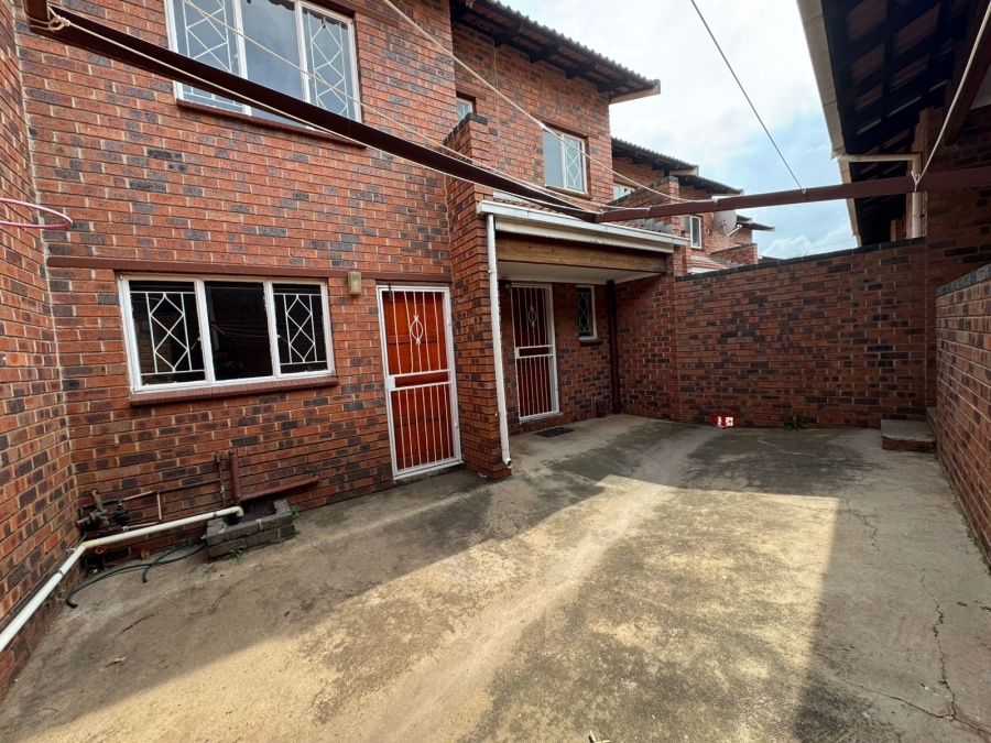 3 Bedroom Property for Sale in Kloofendal Gauteng
