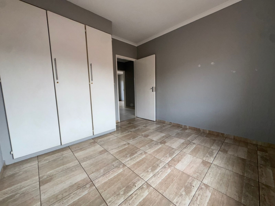 3 Bedroom Property for Sale in Kloofendal Gauteng