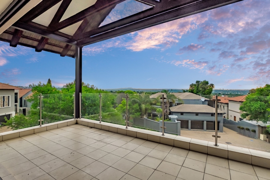 To Let 3 Bedroom Property for Rent in Benmore Gardens Gauteng