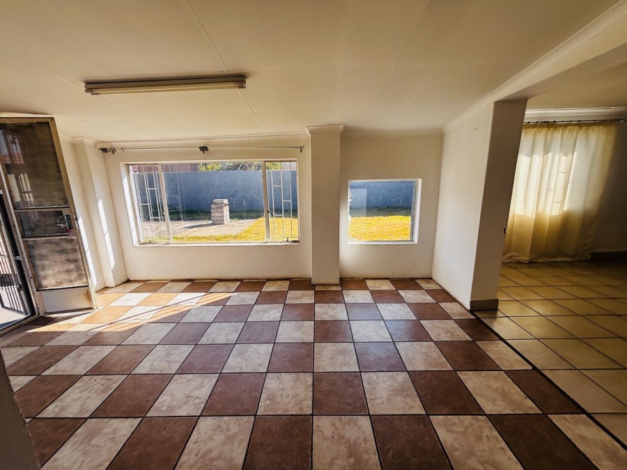 To Let 3 Bedroom Property for Rent in Krugersdorp West Gauteng
