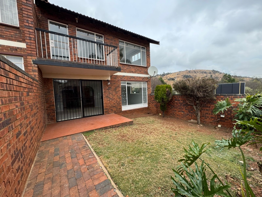 3 Bedroom Property for Sale in Kloofendal Gauteng