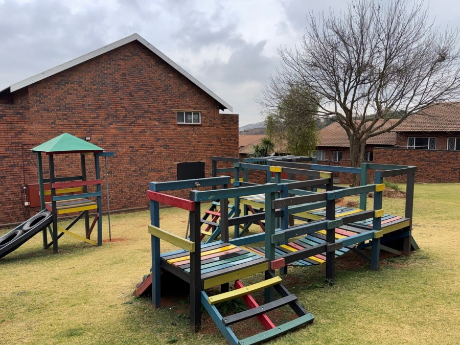 3 Bedroom Property for Sale in Kloofendal Gauteng