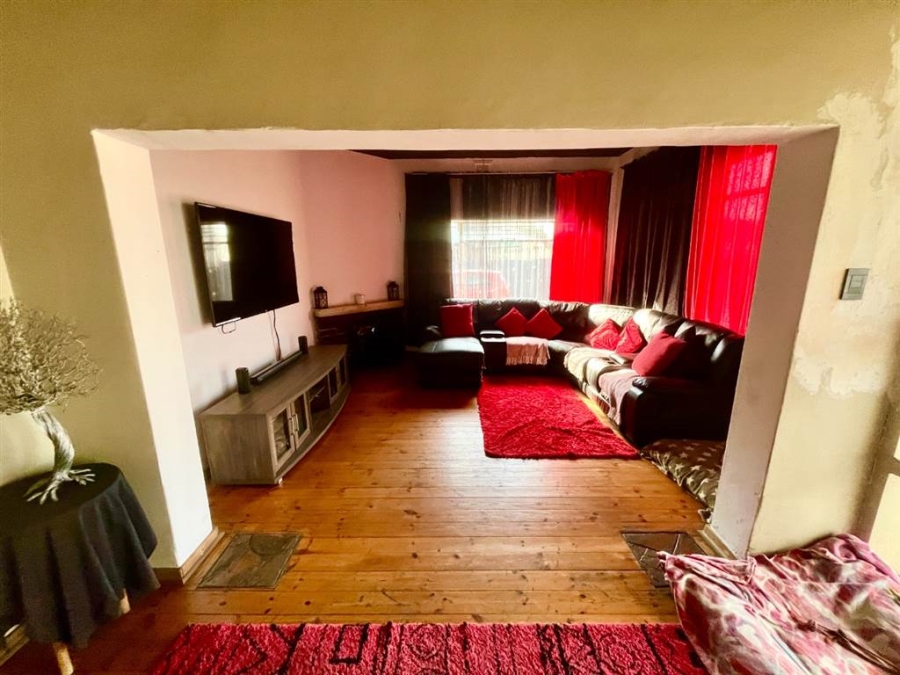 3 Bedroom Property for Sale in Florentia Gauteng