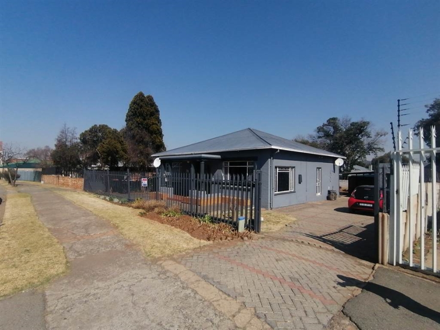 3 Bedroom Property for Sale in Florentia Gauteng