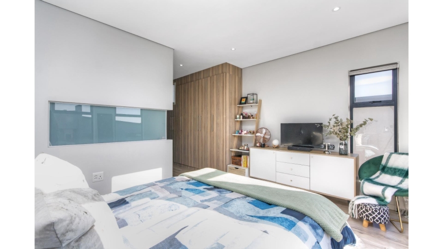 3 Bedroom Property for Sale in Crowthorne AH Gauteng