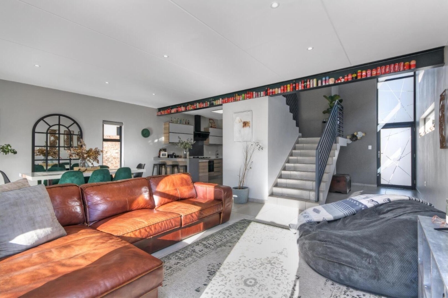 3 Bedroom Property for Sale in Crowthorne AH Gauteng