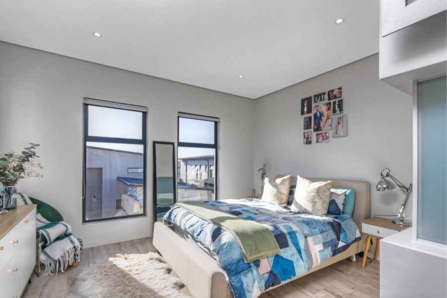 3 Bedroom Property for Sale in Crowthorne AH Gauteng