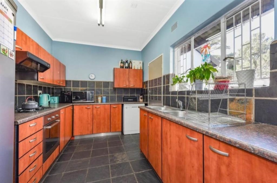3 Bedroom Property for Sale in Brackendowns Gauteng