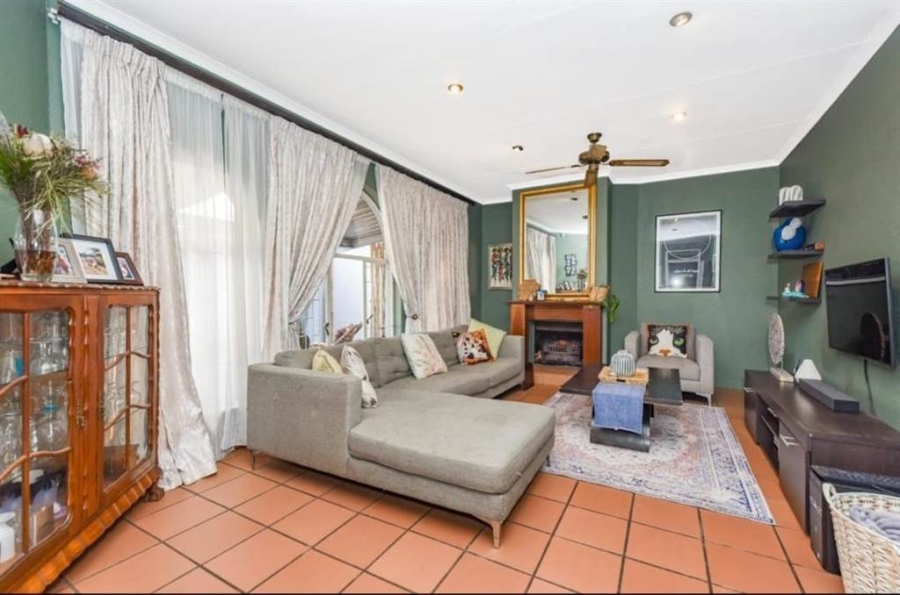 3 Bedroom Property for Sale in Brackendowns Gauteng