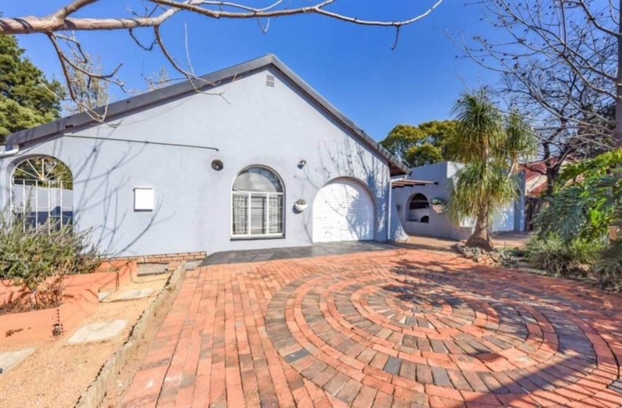 3 Bedroom Property for Sale in Brackendowns Gauteng