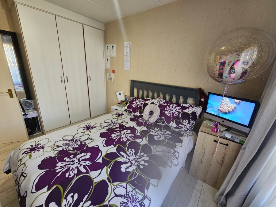 2 Bedroom Property for Sale in Meyersdal Gauteng
