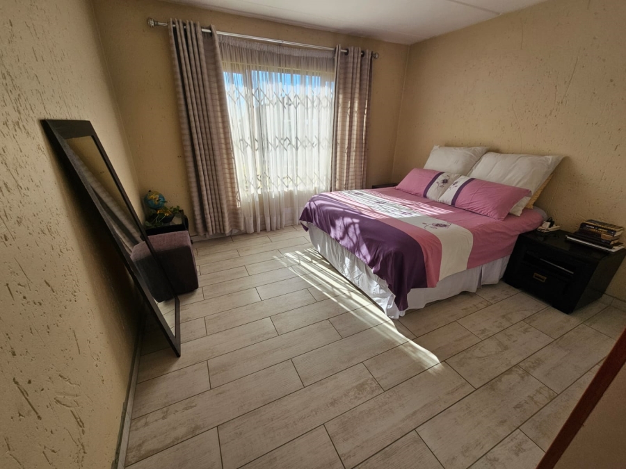 2 Bedroom Property for Sale in Meyersdal Gauteng