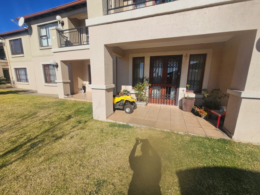 2 Bedroom Property for Sale in Meyersdal Gauteng