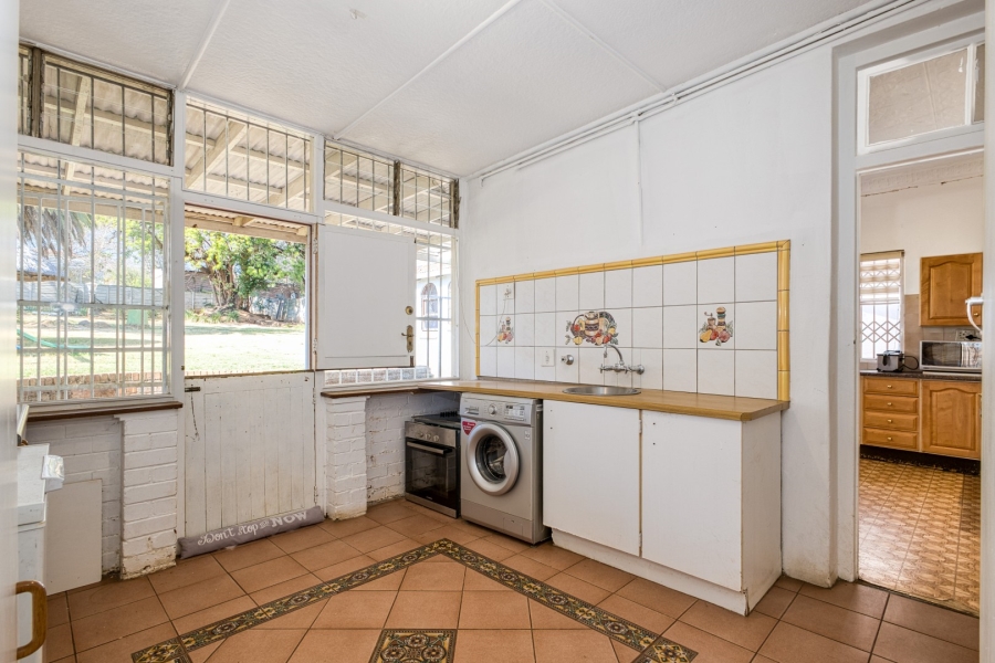 3 Bedroom Property for Sale in Linden Gauteng