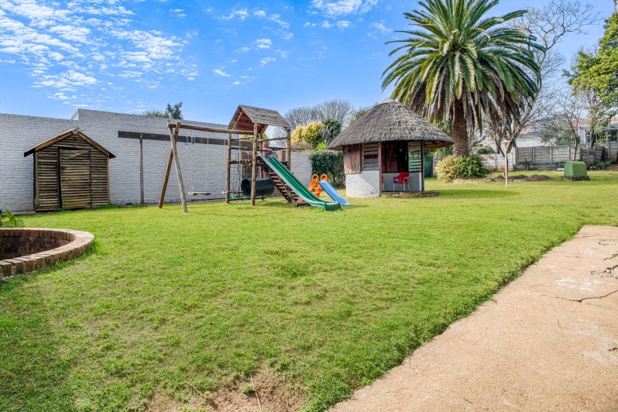 3 Bedroom Property for Sale in Linden Gauteng