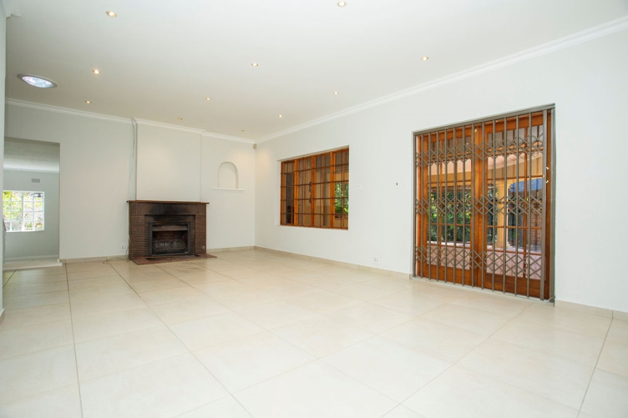 To Let 3 Bedroom Property for Rent in Bryanston Gauteng