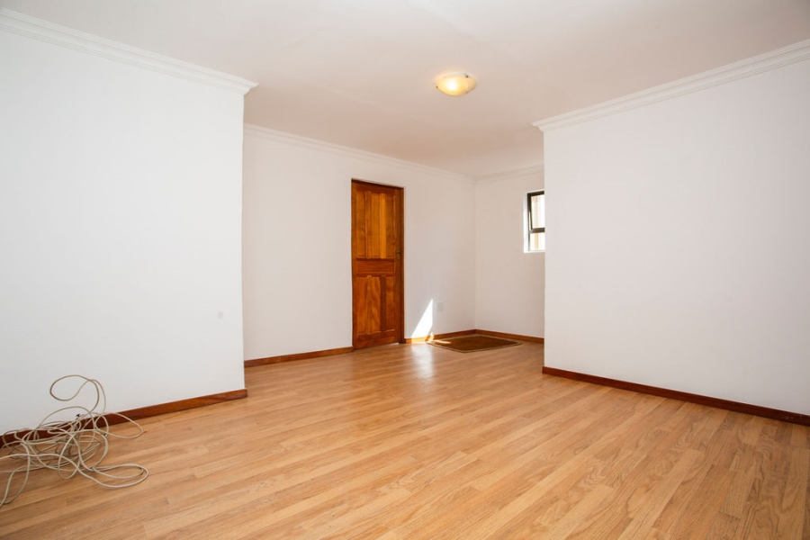 To Let 3 Bedroom Property for Rent in Bryanston Gauteng
