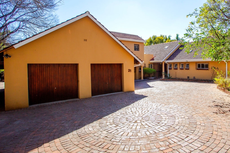 To Let 3 Bedroom Property for Rent in Bryanston Gauteng