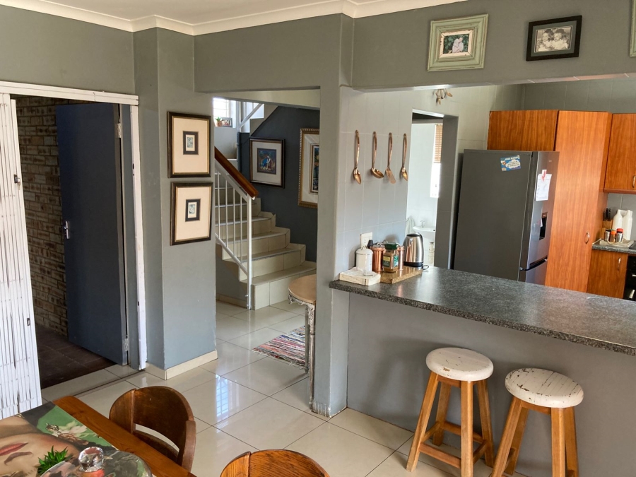 4 Bedroom Property for Sale in Ruimsig A H Gauteng