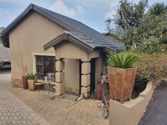 4 Bedroom Property for Sale in Kenmare Gauteng