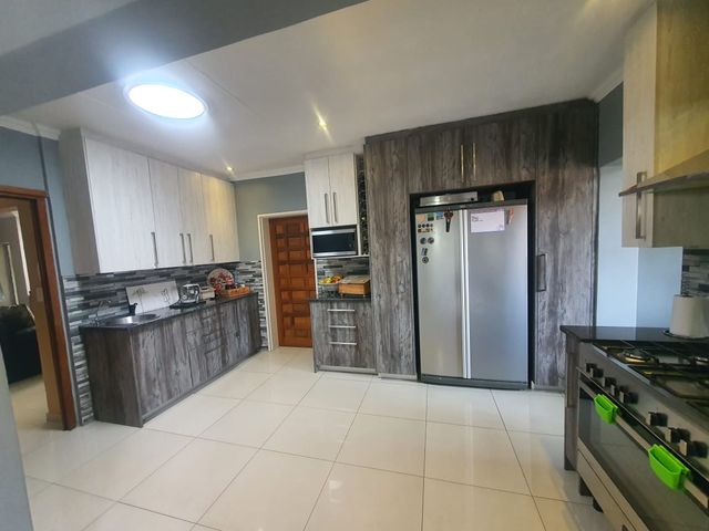4 Bedroom Property for Sale in Kenmare Gauteng