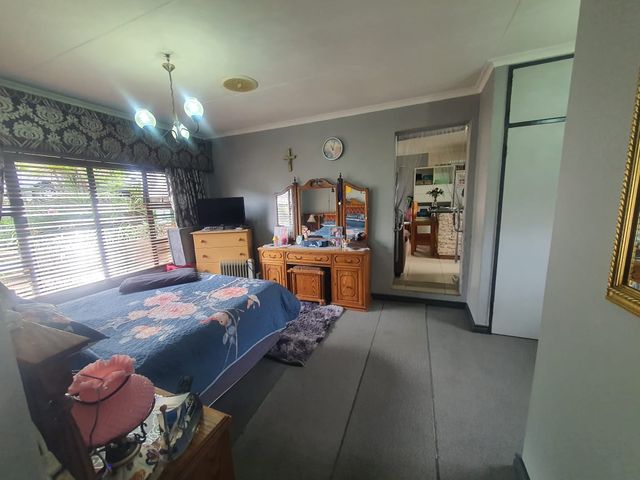 4 Bedroom Property for Sale in Kenmare Gauteng