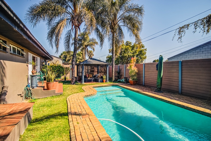 3 Bedroom Property for Sale in Marais Steyn Park Gauteng