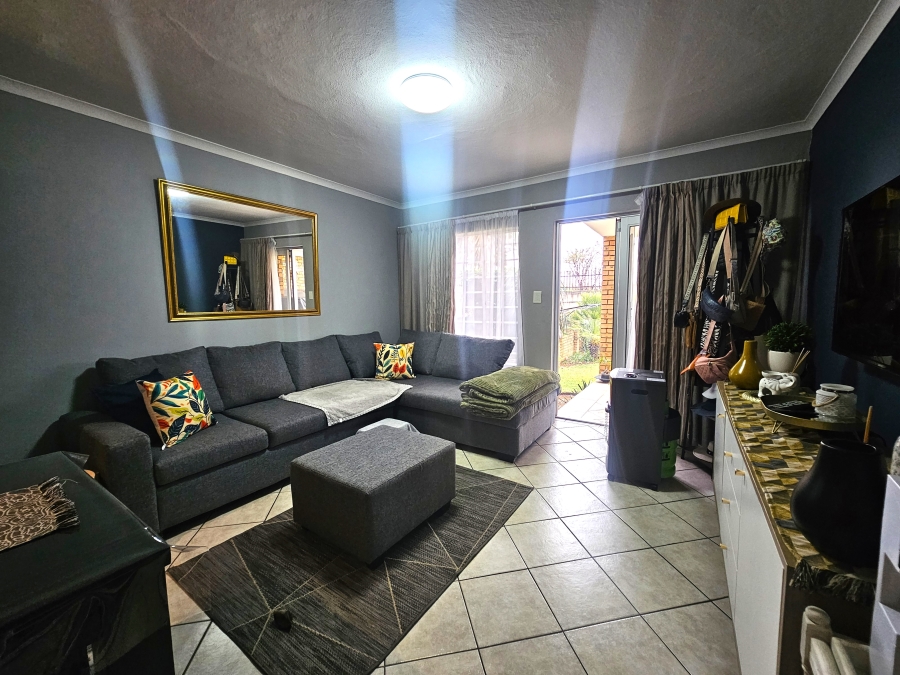2 Bedroom Property for Sale in The Wilds Gauteng