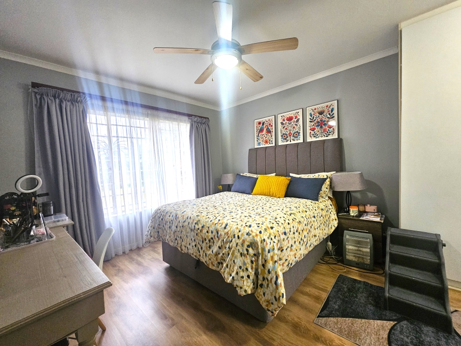 2 Bedroom Property for Sale in The Wilds Gauteng