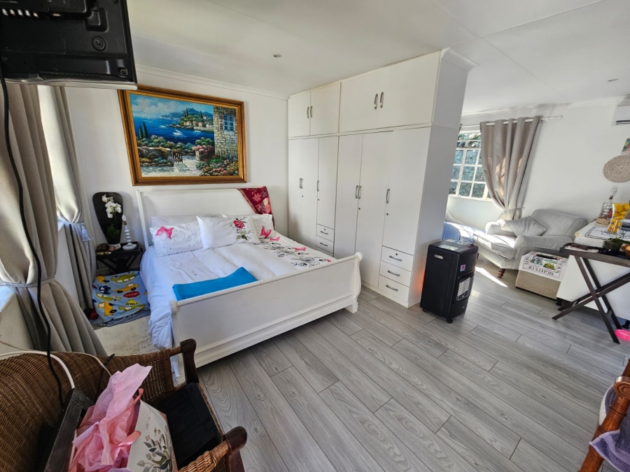 3 Bedroom Property for Sale in Brackenhurst Gauteng