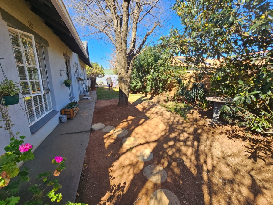 3 Bedroom Property for Sale in Brackenhurst Gauteng