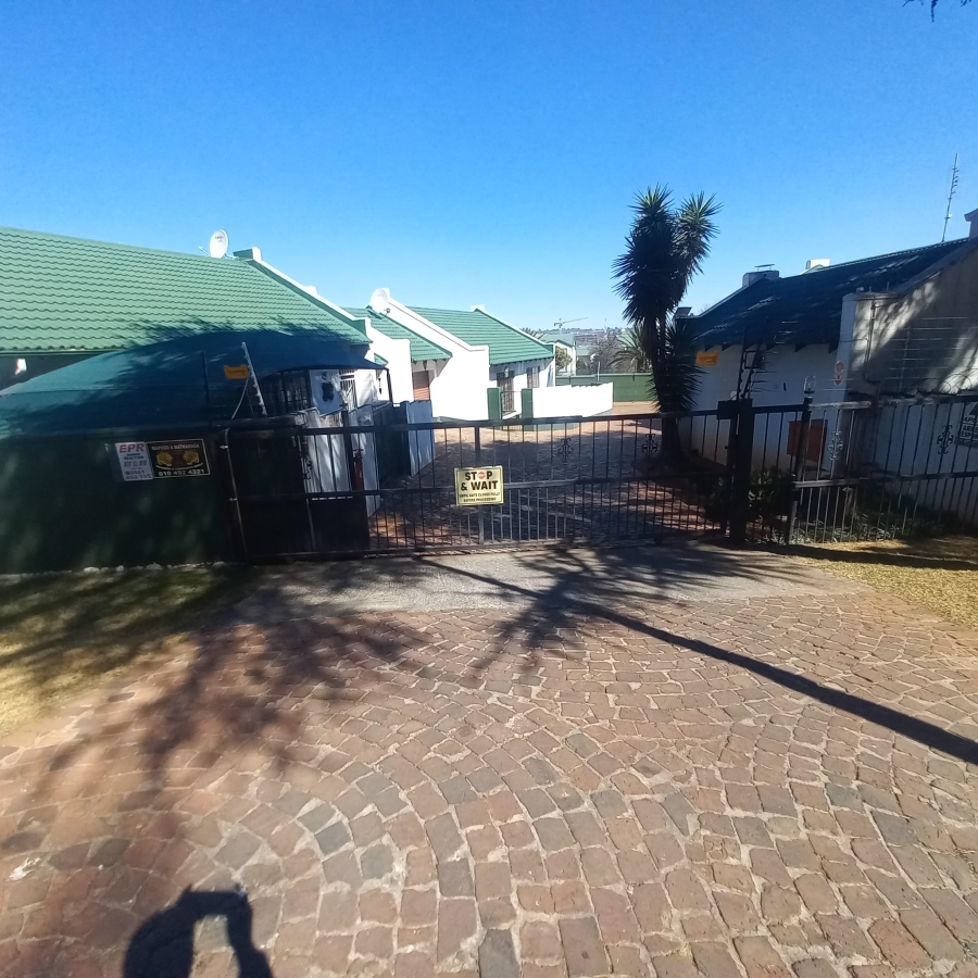 3 Bedroom Property for Sale in Monument Gauteng