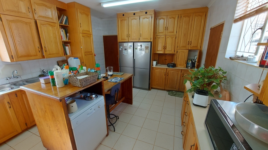 4 Bedroom Property for Sale in Waterkloof Ridge Gauteng