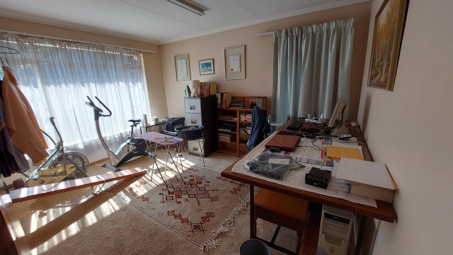 4 Bedroom Property for Sale in Waterkloof Ridge Gauteng