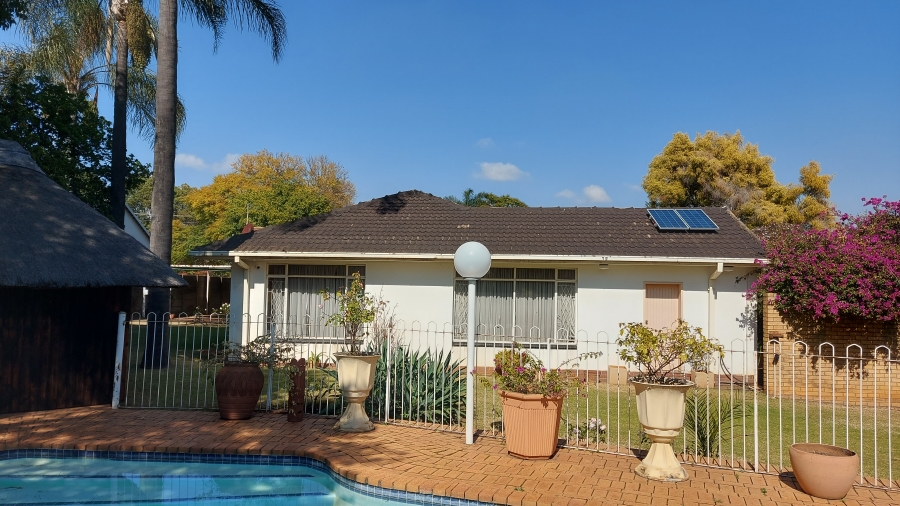 4 Bedroom Property for Sale in Waterkloof Ridge Gauteng