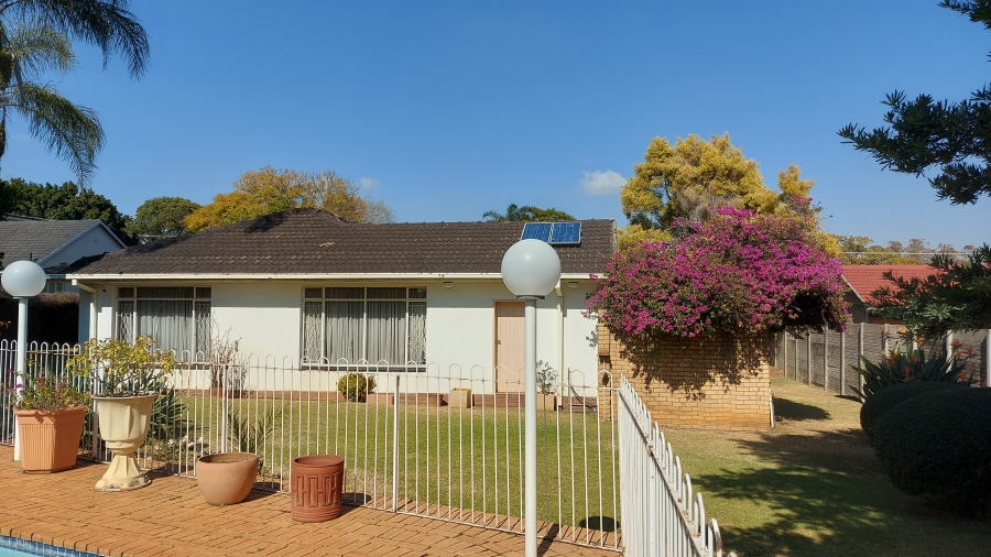4 Bedroom Property for Sale in Waterkloof Ridge Gauteng
