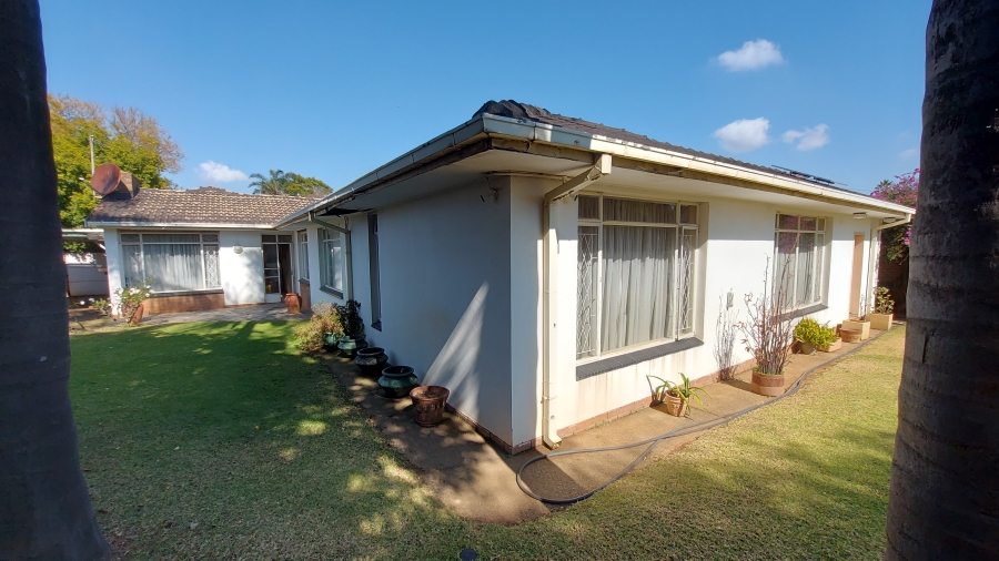 4 Bedroom Property for Sale in Waterkloof Ridge Gauteng
