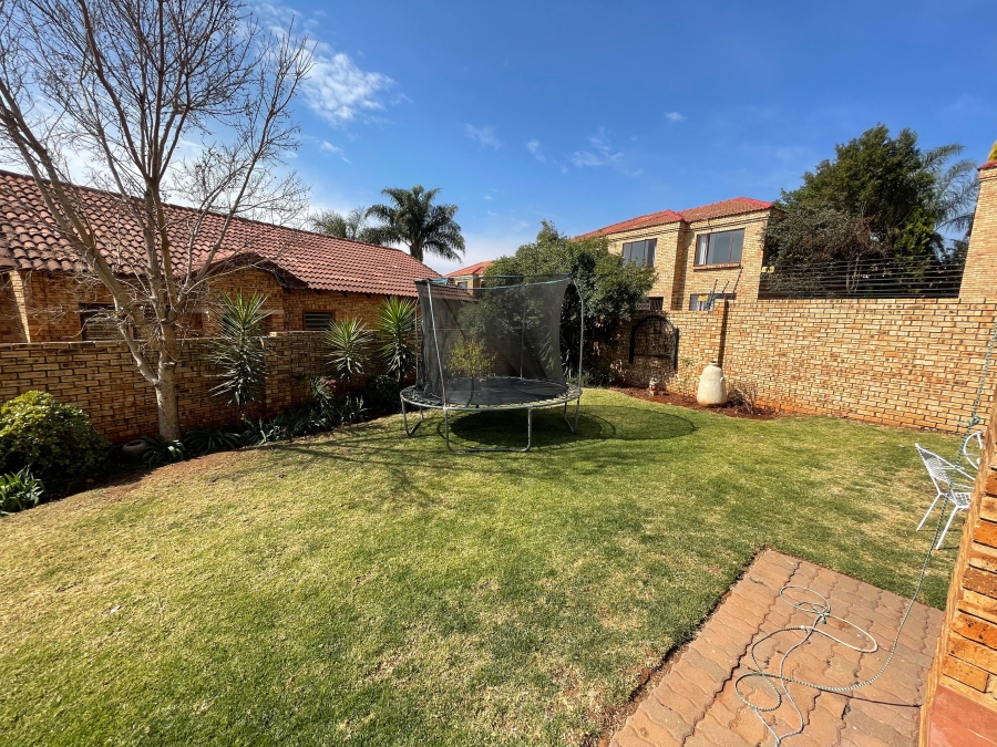 4 Bedroom Property for Sale in Ruimsig Gauteng