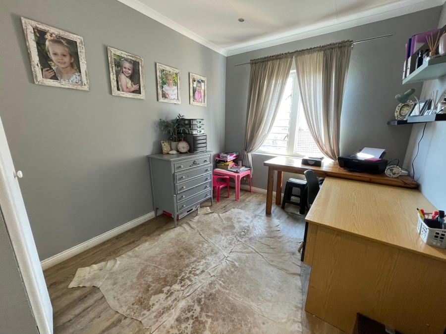 4 Bedroom Property for Sale in Ruimsig Gauteng