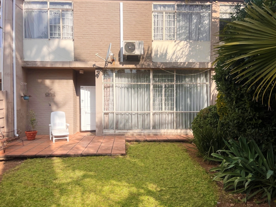 3 Bedroom Property for Sale in Fairmount Gauteng