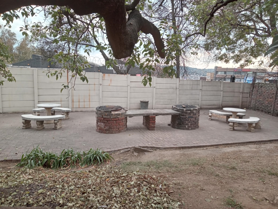 2 Bedroom Property for Sale in Ferndale Gauteng
