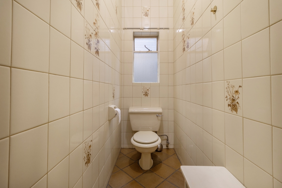 6 Bedroom Property for Sale in Meyerspark Gauteng