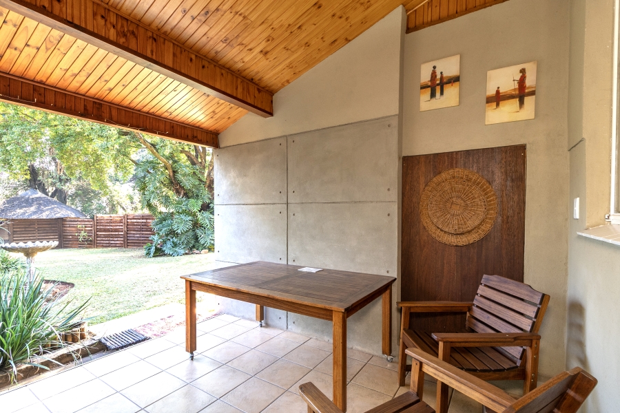 6 Bedroom Property for Sale in Meyerspark Gauteng