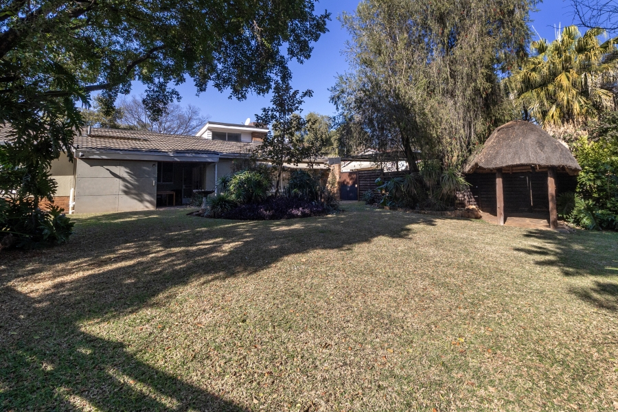 6 Bedroom Property for Sale in Meyerspark Gauteng