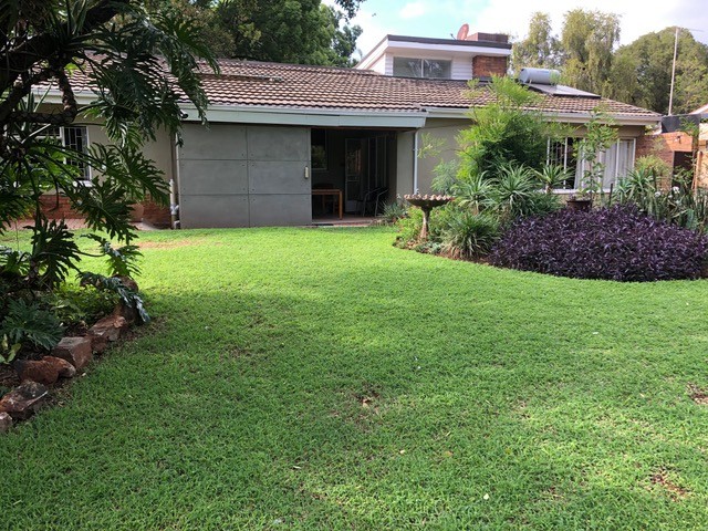 6 Bedroom Property for Sale in Meyerspark Gauteng