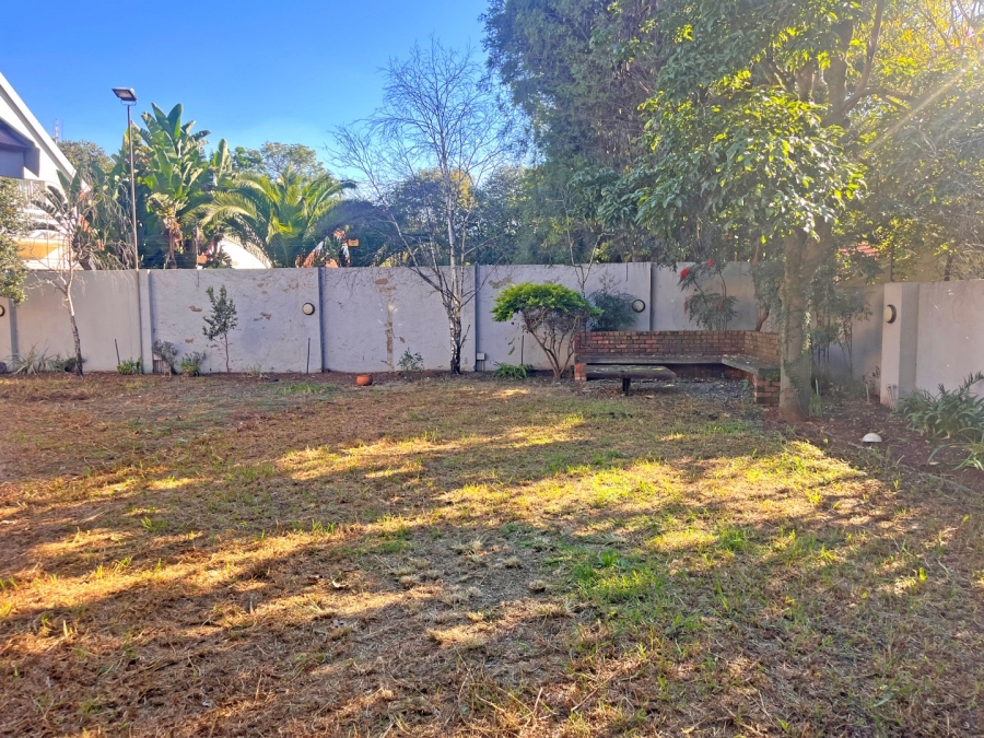 4 Bedroom Property for Sale in Waverley Gauteng