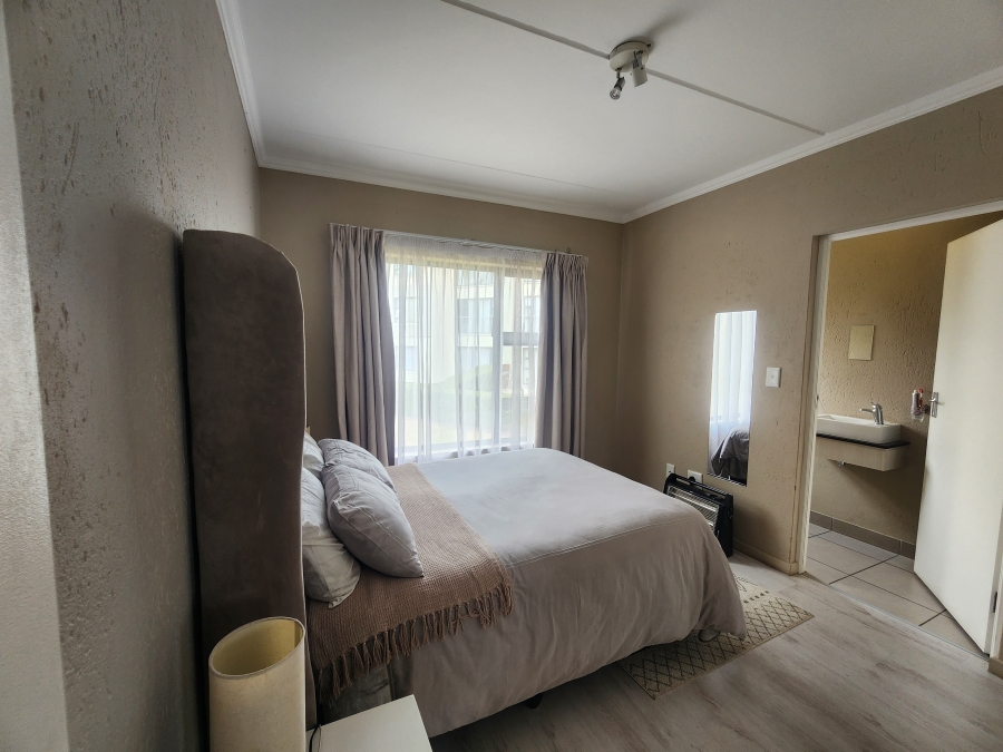 2 Bedroom Property for Sale in Beverley Gauteng