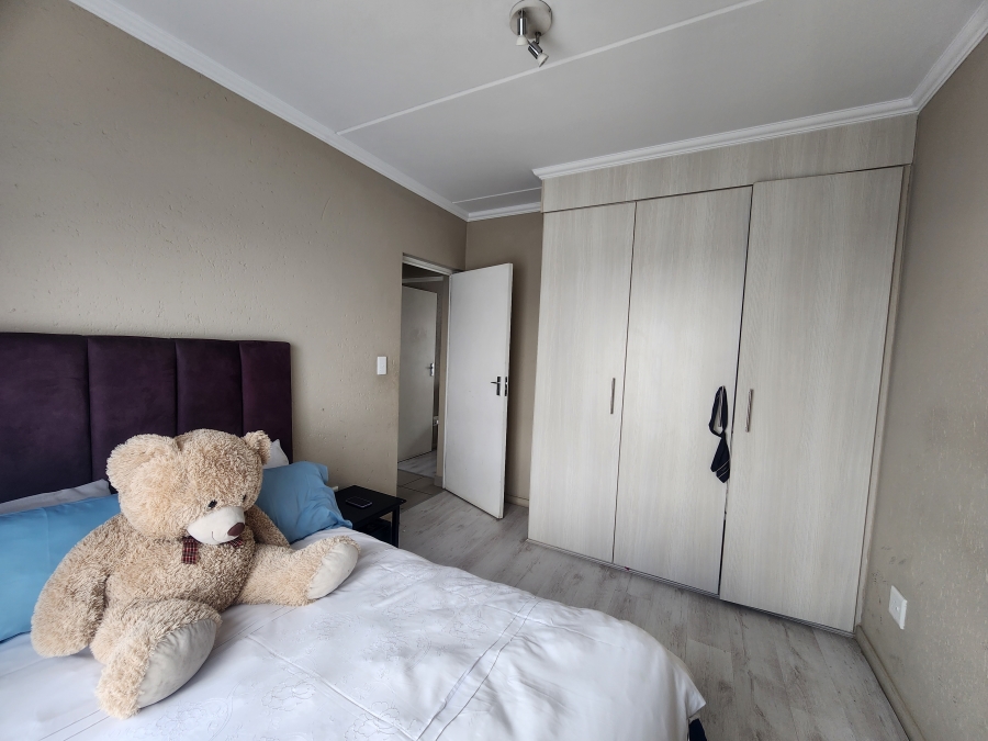 2 Bedroom Property for Sale in Beverley Gauteng