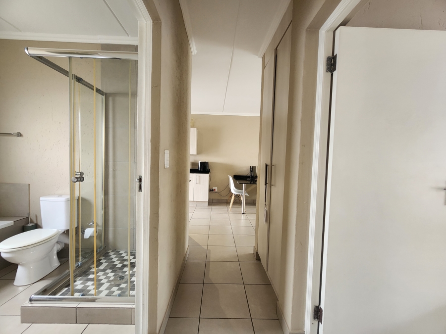 2 Bedroom Property for Sale in Beverley Gauteng